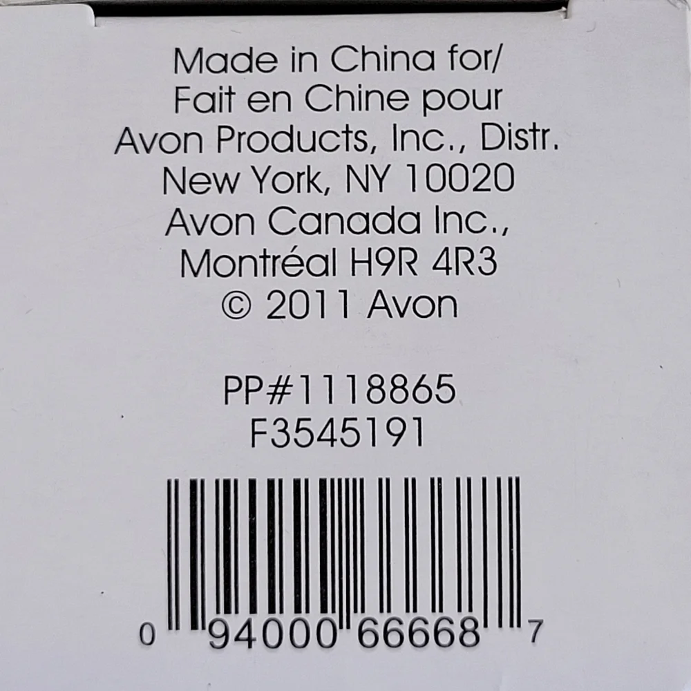 Avon | Freshwater Pearl Earrings in Present Gift Box - Picture 6 of 6